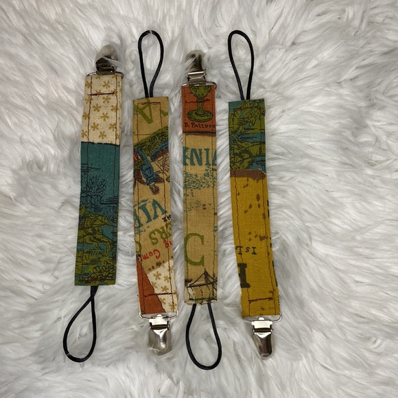 Homemade Bib with Pacifier clips - Picture 2 of 2